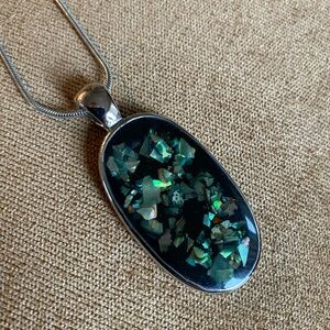 Elegant Silver and Green Pendant Necklace